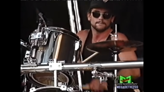 Megadeth: Dave Mustaine fa gli auguri a Nick Menza; avrebbe compiuto 58 anni