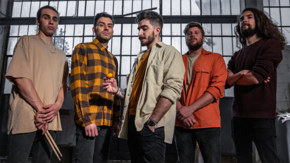 As Hikari: uscito il debut-album “Reflection”, guarda il video del singolo ‘Ronin’