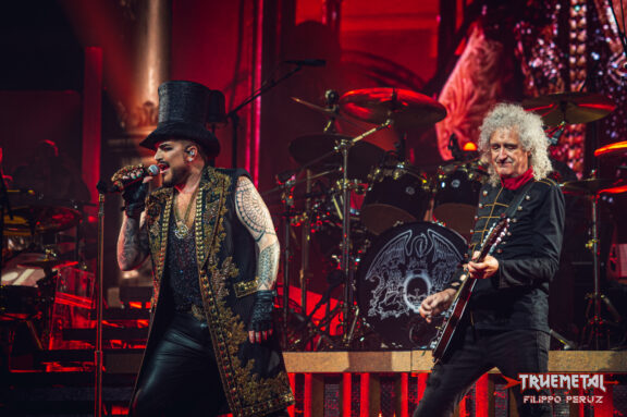 Photo Report: Queen@Unipol Arena 2022