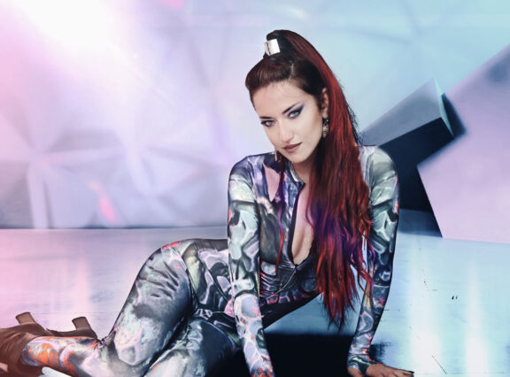 eranaës: guarda il video del nuovo singolo ‘After The Rain’ (feat. Margarita Monet & Derek Sherinian)