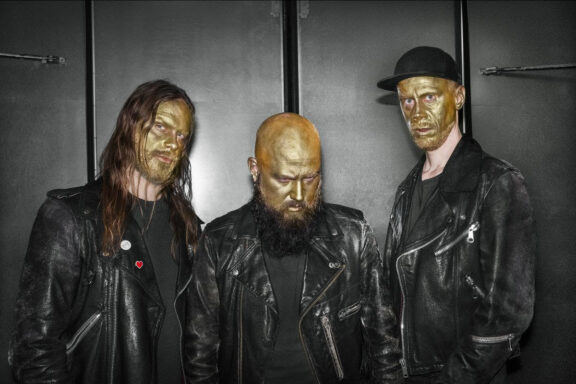 Satan Takes A Holiday: ascolta il nuovo singolo ‘The Sound I Like’