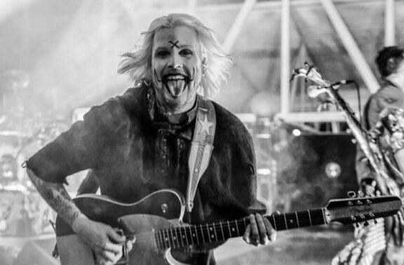 John 5: pubblicato il video musicale del nuovo singolo “Fiend” con Kenny Aronoff