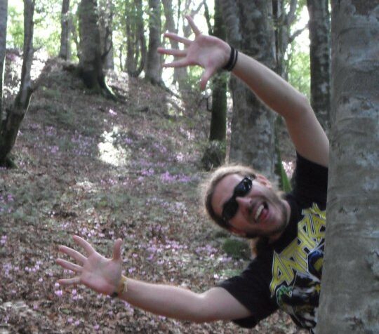 Angelo “KK Downing” D’Acunto: pubblicato il libro postumo “Un uomo in disparte. Racconti tenebrosi”
