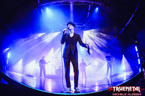 Photo Report: Ville Valo – Kaelan Mikla@Alcatraz 2023