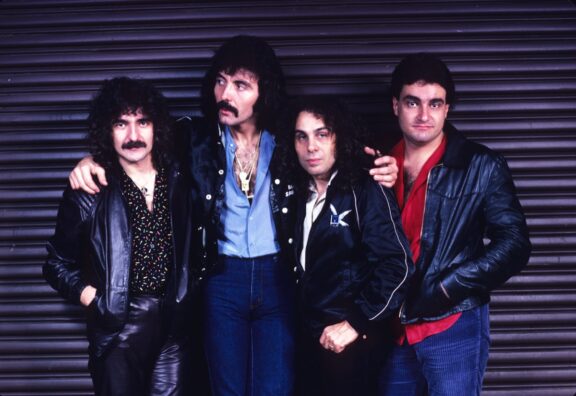 Black Sabbath: tutti i dettagli dell’edizione per i 40 anni di “Live Evil”; ascolta il nuovo master di ‘The Mob Rules’