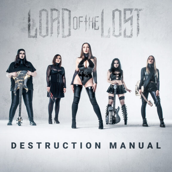 Lord Of The Lost: il video di ‘Destruction Manual’ con la modella erotica ucraina Louisa Khovanski