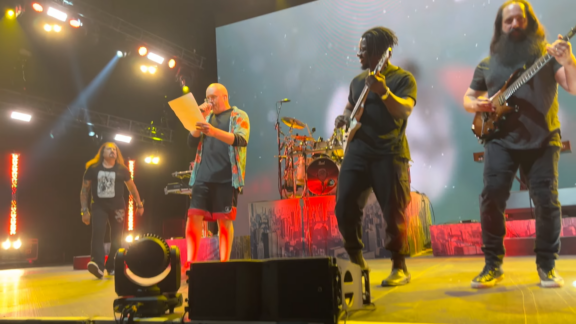 Dream Theater: eseguono dal vivo ‘The Spirit Carries On’ con Devin Townsend e gli Animals As Leaders