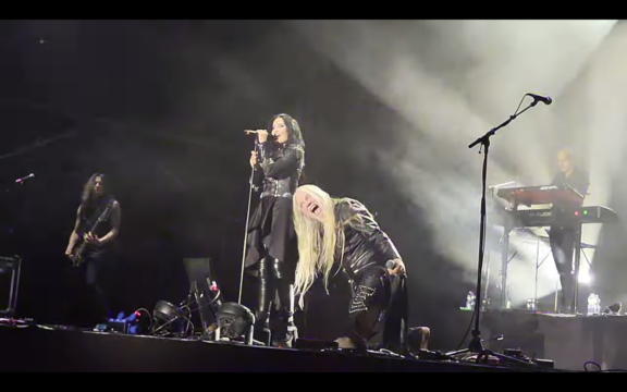 Nightwish: Tarja Turunen e Marko Hietala eseguono dal vivo ‘The Phantom Of The Opera’