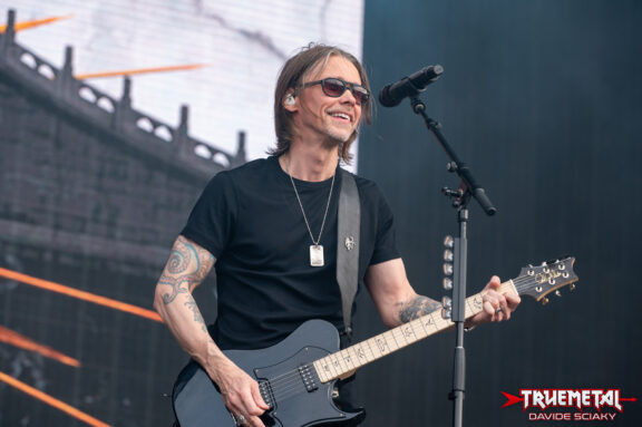 Alter Bridge: pubblicato il nuovo brano “Scales Are Falling” e release party domani a Milano