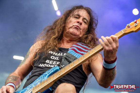 Iron Maiden: la figlia di Steve Harris sposa il figlio del chitarrista dei Rolling Stones