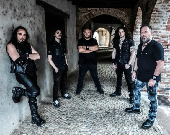 Extinction: nuova line-up, live show in arrivo