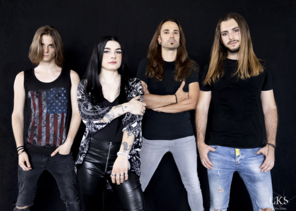 Louderyell: online il primo singolo e video ‘Toxic Love’