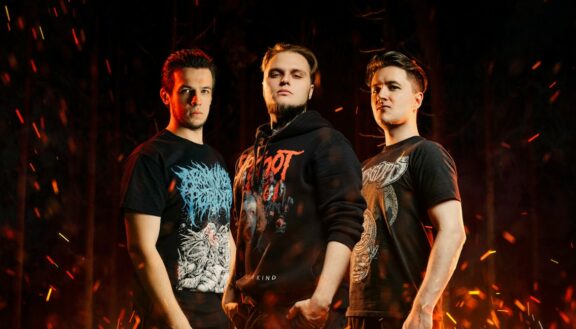Axiomatic Dematerialization: il lyric video del nuovo singolo ‘Unearthly Domination’ (con Alex Paul degli Organectomy)