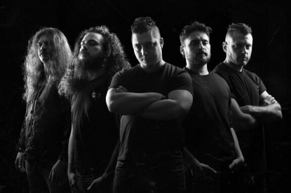 Carnifex: annunciato il singolo “Roses And Rotting Corpses” per la nuova label, Sumerian Records
