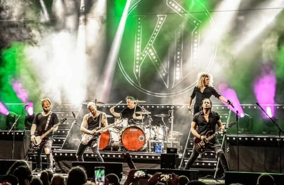 Kissin’ Dynamite: primo singolo dal nuovo album