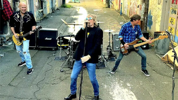 Hall Aflame: la band del chitarrista Kurdt Vanderhoof (ex Metal Church) pubblica il video musicale di ‘The Same Gutt’