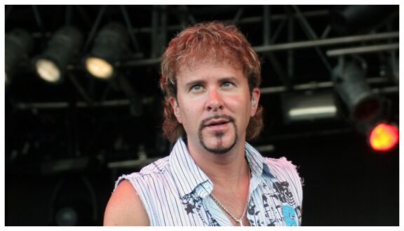 Firehouse: la figlia di CJ Snake sul palco con la band, guarda i video