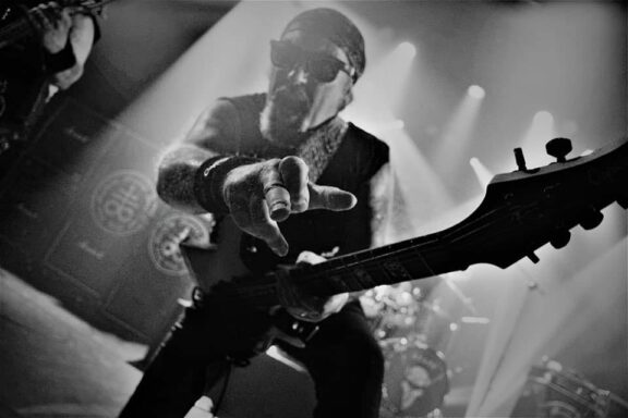 Venom Inc: attacco di cuore per Jeff “Mantas” Dunn