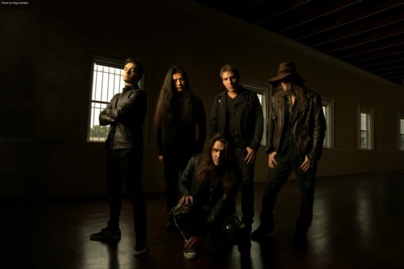 Whom Gods Destroy: il bass playthrough video (Yas Nomura) di ‘Hypernova 158’