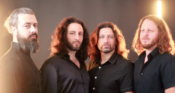 Roommates: nuovo estratto dall’album “Outside”