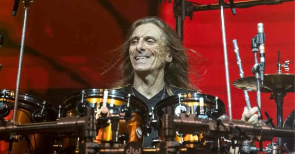 Judas Priest: Scott Travis: “Sono onorato che la gente riconosca ancora l’intro di ‘Painkiller'”