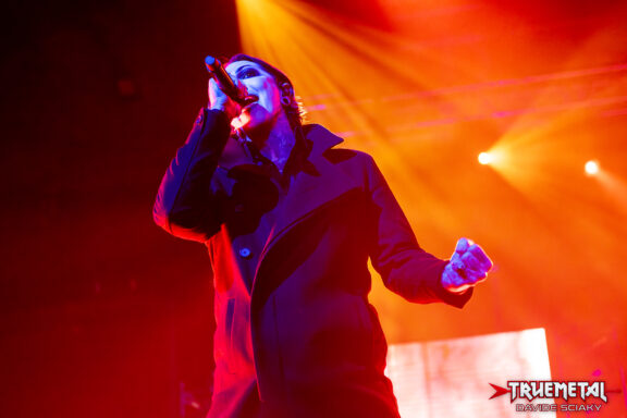 Motionless in White: annunciato il nuovo album “Decades” e il singolo “Playing God” con Corey Taylor