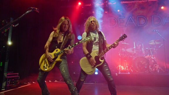 Doug Aldrich: a cinque mesi dalla radioterapia per il tumore alla gola “Mi sento bene”