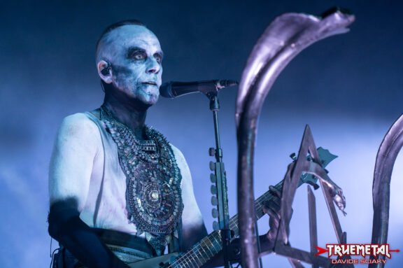 Behemoth: Nergal, “Certo che festeggio il Natale!”