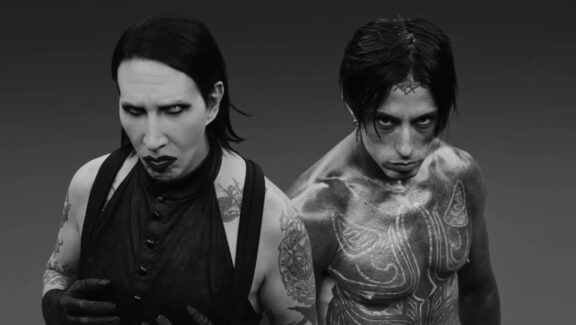 Falling In Reverse: il nuovo singolo “God Is A Weapon” con Marilyn Manson