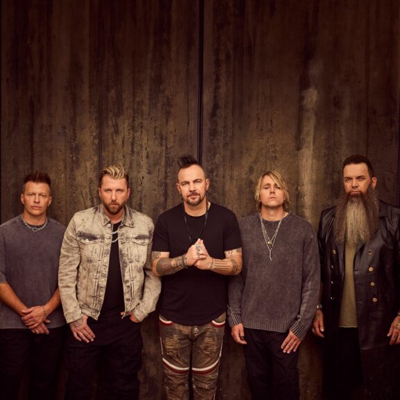 Three Days Grace: annunciato il nuovo album “Alienation” ed il ritorno del frontman Adam Gontier