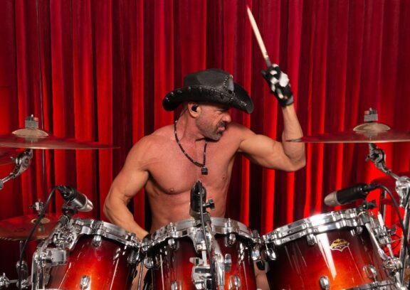 Jon Dette (ex-Slayer): pubblicato il video della cover di “Payback” degli Slayer per la serie “Big Four”