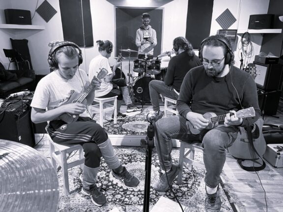 The Cosmik Debris Band: uscito il primo singolo “Living on a Dying Planet”