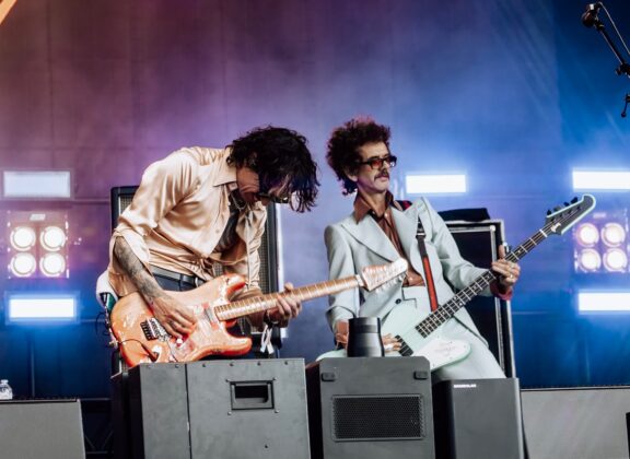 The Darkness: gli orari della data al Festival di Majano