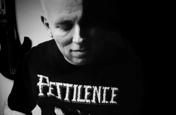 Darkwave: il progetto da solista di Zsolt Némethy torna con il nuovo LP “Horror Sacri”, video