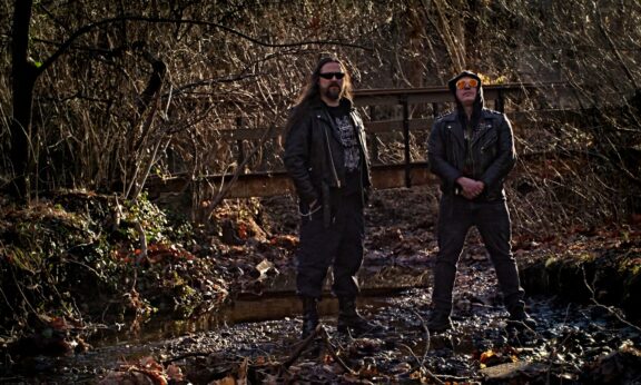 Azure Emote: il visualizer video di “Return to the Unknown”