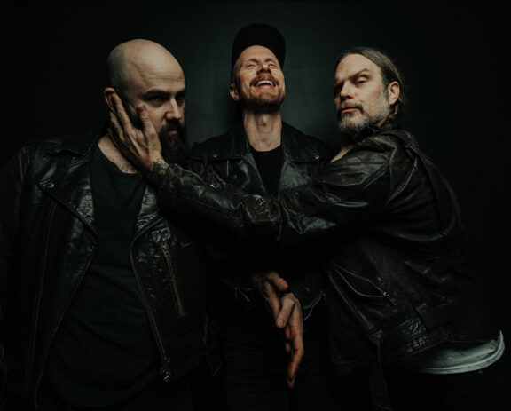 Satan Takes A Holiday: pubblicato il nuovo singolo “Gettin’ Away With Murder”