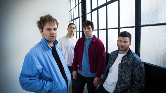 Enter Shikari: pubblicano a sorpresa un nuovo album “Lose Your Self”