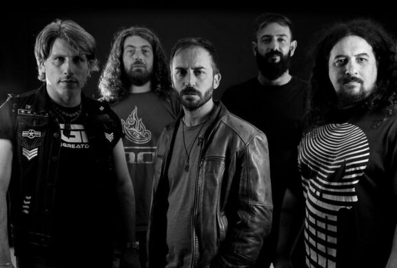 The Great Divide: il video del nuovo singolo “Maybe Not”