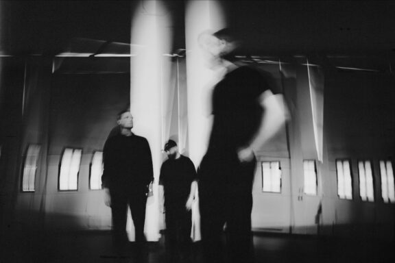 Port Noir: il ritorno con l’etichetta Inside Out Music ed il nuovo singolo “Redshift”