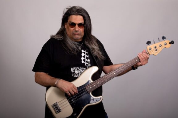 Föxx Salema: Alessandro Moschini il nuovo bassista