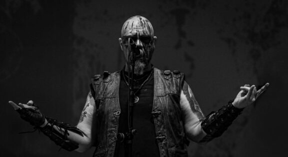 Enthroned: online il nuovo singolo “Ashen Advocacy”