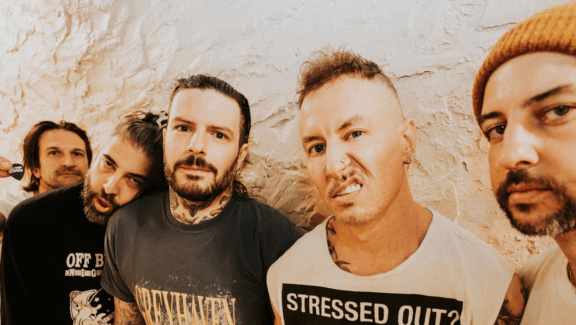 Better Lovers: l’edizione deluxe di “Highly Irresponsible”