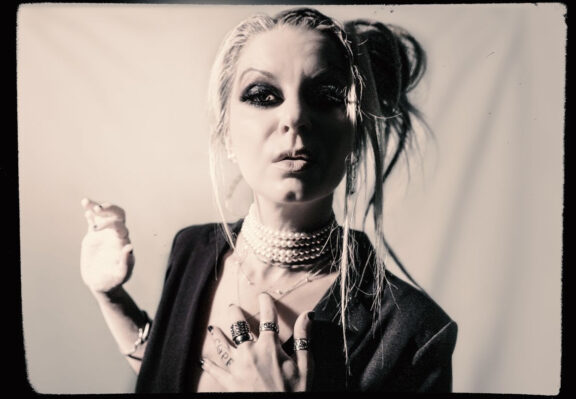 Snovonne: ritorna con il nuovo singolo e video “SOAK”