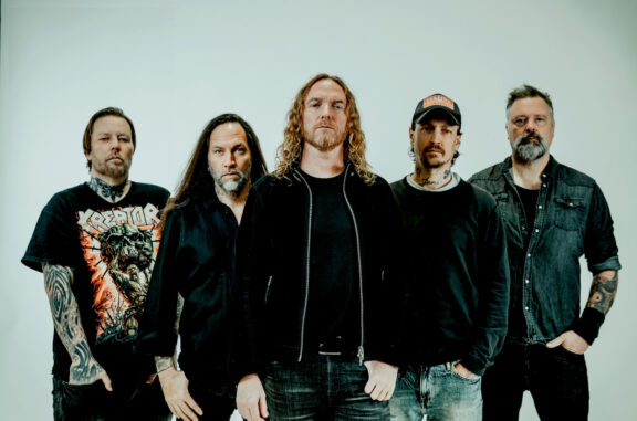 The Halo Effect: svelato l’ultimo brano “Shoreline” tratto dall’EP di cover “We Are Shadow”