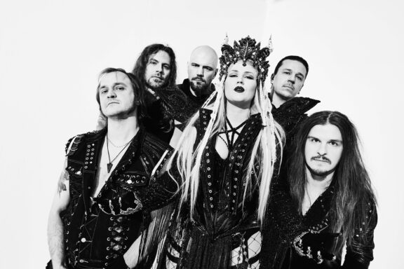 Battle Beast: condiviso il nuovo video “Watch The Sky Fall”