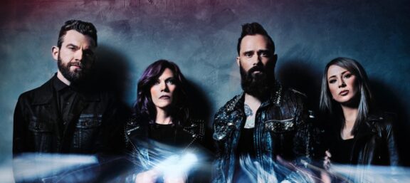 Skillet: condiviso il video del primo album natalizio della band, “O Come, O Come Emmanuel”