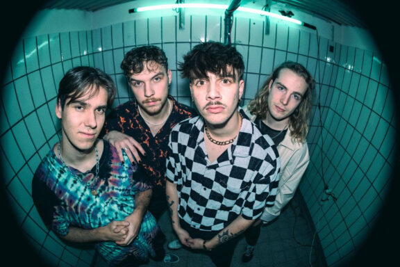 Avralize: nuovo singolo “fading faster”