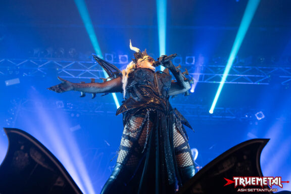 Battle Beast: la band si separa dalla cantante Noora Louhimo