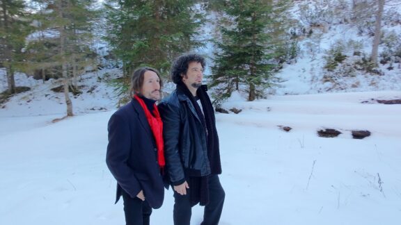 Matshiach: il singolo natalizio “Outland to Christmas”