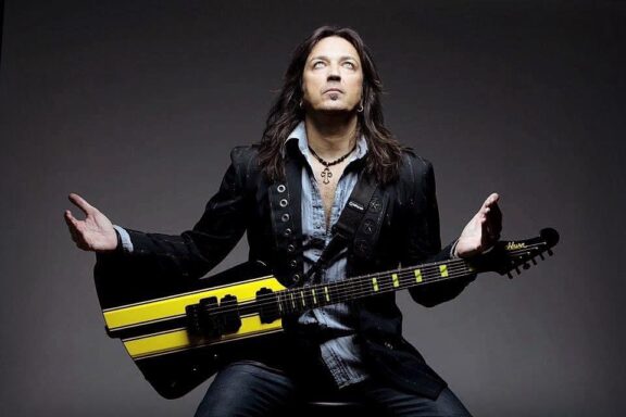Stryper: “Il mio tumore alla tiroide? Se non mi opereranno subito avrò dei grossi problemi”